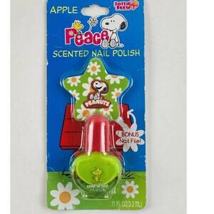 Peanuts Woodstock Apple Flavored Nail Polish NOS Snoopy w/ Nail file Green Peace